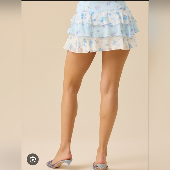 Altar'd State Floral Ruffle Women's Matching Set - Picture 4 of 11